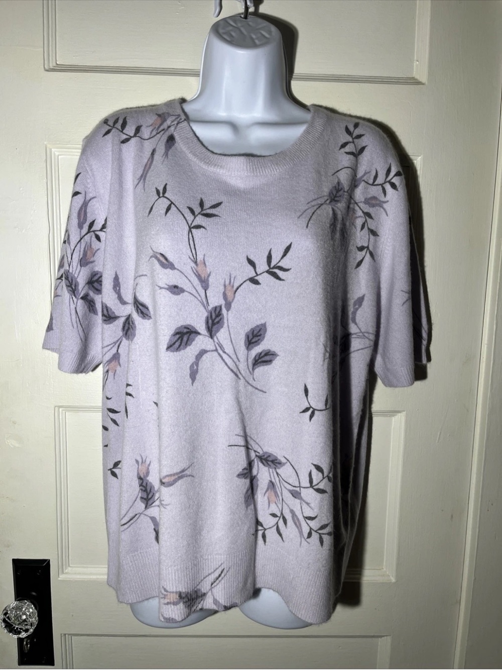 Women’s Sweater Size XL Sag Harbor Purple Floral
